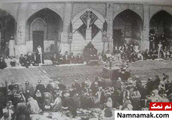 مجلس روضه خوانی در حرم امام حسین (ع) 95 سال پیش