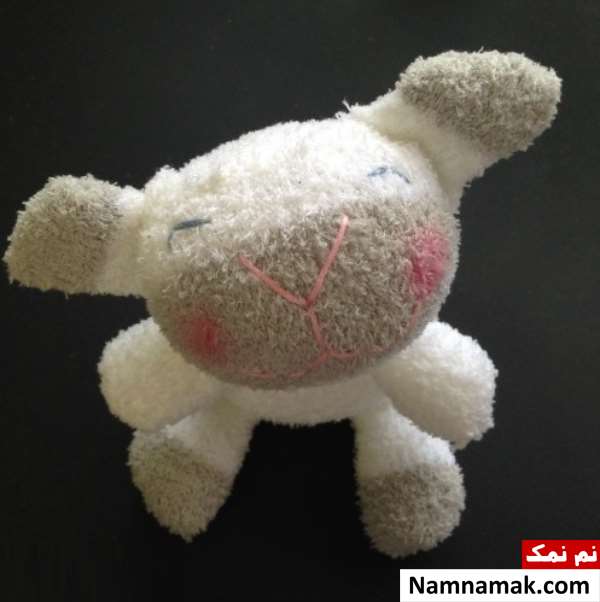 ساخت عروسک با جوراب سفید ساخت عروسک با جوراب سفید