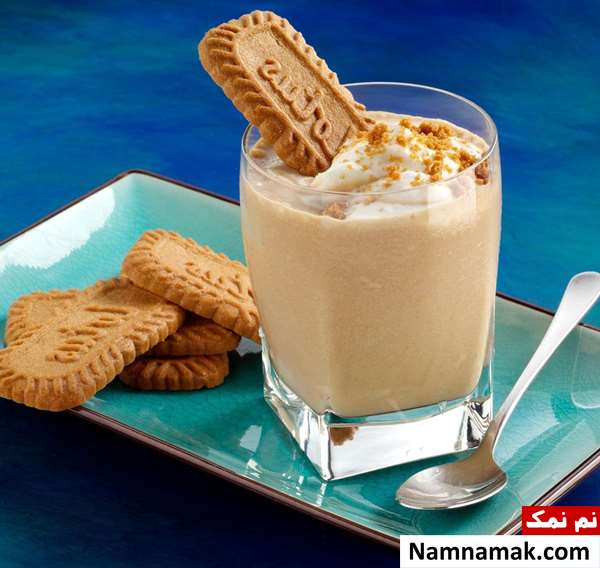 اسموتی موز و بیسکویت