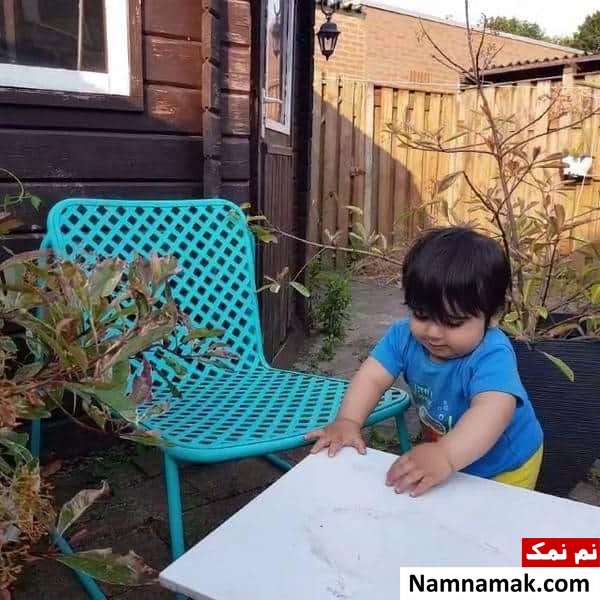 پسر محمد معتمدی عکسی از پسر محمد معتمدی