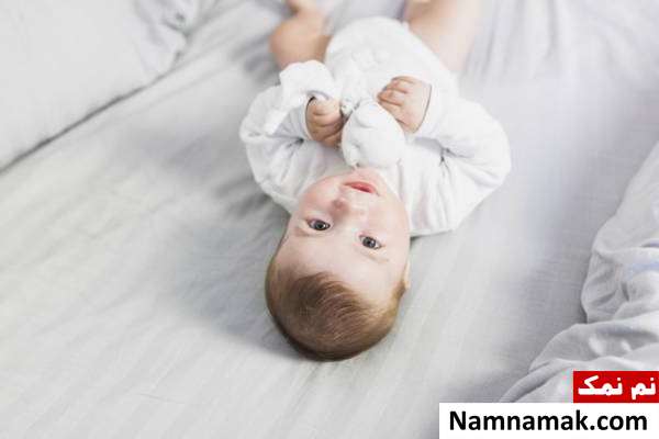 بینایی نوزاد کی کامل میشود بینایی نوزاد کی کامل میشود