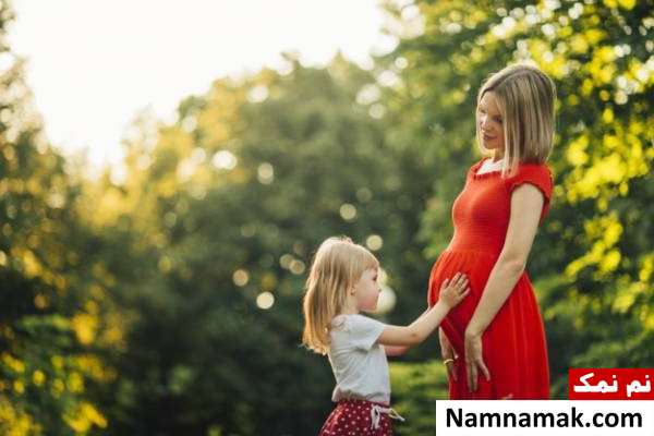 ارتباط مادر با جنین لالایی برای جنین در شکم
