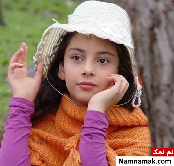 ترلان پروانه ترلان پروانه در دوران کودکی