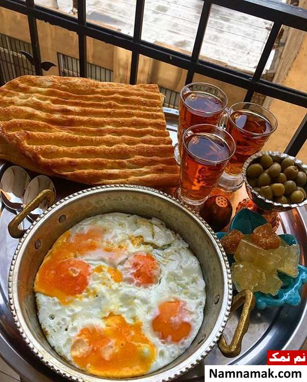طرز تهیه نیمروی ساده و بسیار خوشمزه طرز تهیه نیمروی ساده و بسیار خوشمزه