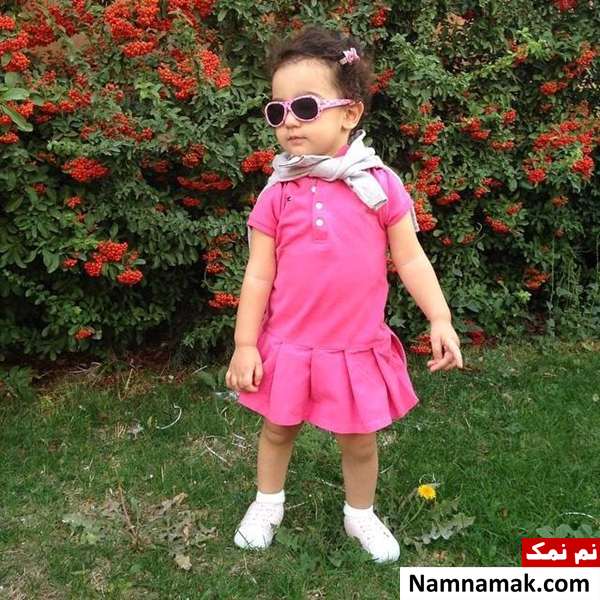 دختر کامبیز دیرباز عکسی از دختر کامبیز دیرباز