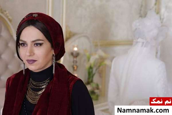 تینا پاکروان تینا پاکروان در فیلم بی وزنی