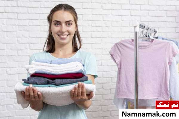 تا کردن یا آویزان کردن لباس ها