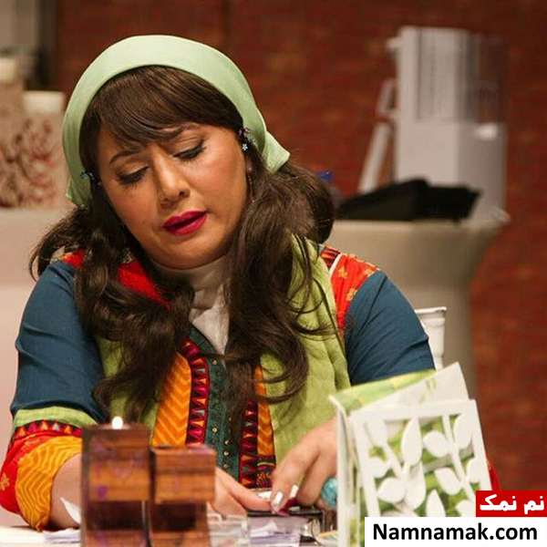 زندگینامه تبسم هاشمی و همسرش تبسم هاشمی در یک نمایش