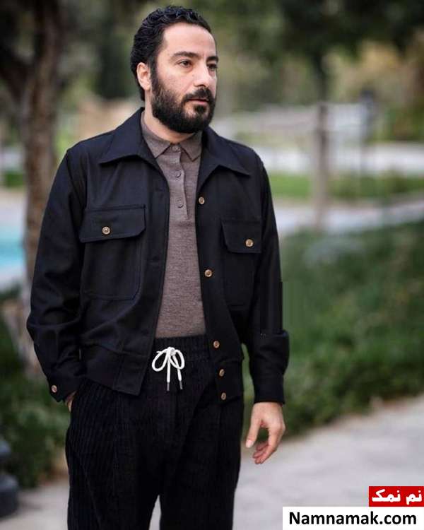 نوید محمدزاده نوید محمدزاده در مراسم رونمایی از آلبوم افسانه چشم هایت