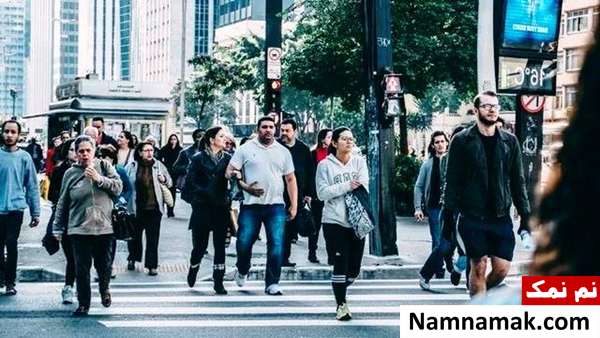 تاثیر اجتماع بر بحران سن