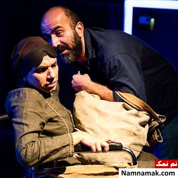 مهدی حسینی نیا در نمایش درها و دیوارها