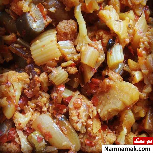 ترشی سالاد فصل با آب گوجه ظرز تهیه ترشی ترشی سالاد فصل با آب گوجه