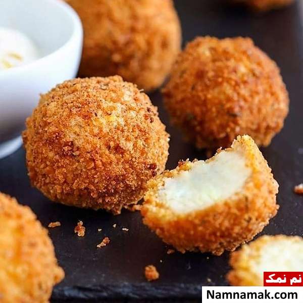 پنیر سوخاری با سس گوجه
