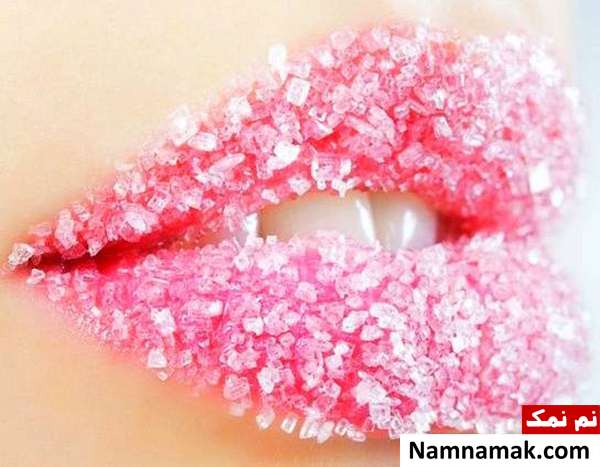 ماسک لب لایه برداری لب با اسکراب