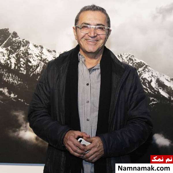 فریدون آسرایی فریدون آسرایی در نمایشگاه عکس های مهدی پاکدل