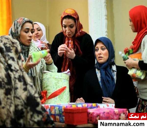 سهی بانو ذوالقدر و مهتاب کرامتی در فیلم آذر