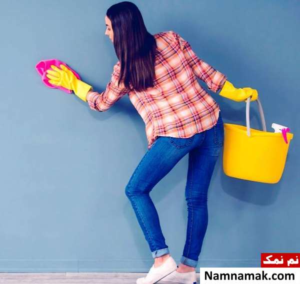 پاک کردن کاغذ دیواری از بین بردن لکه های کاغذ دیواری