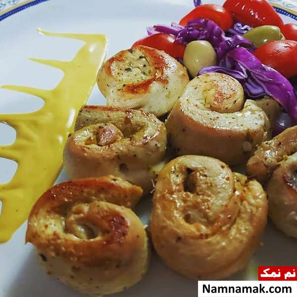 جوجه حلزونی با سیخ چوبی