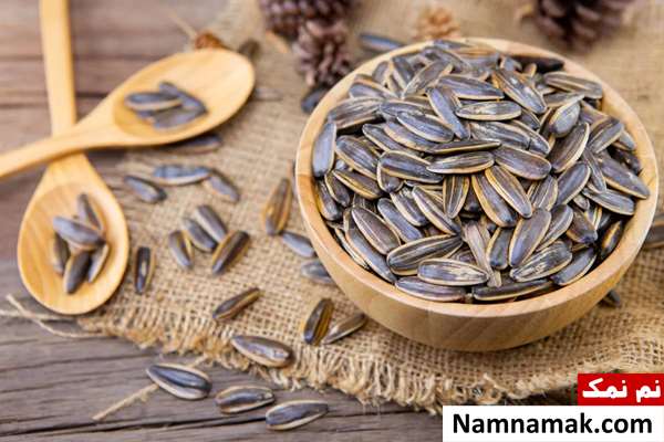 فواید و نحوه مصرف تخمه آفتابگردان برای لاغری و کاهش وزن فواید و نحوه مصرف تخمه آفتابگردان برای لاغری و کاهش وزن