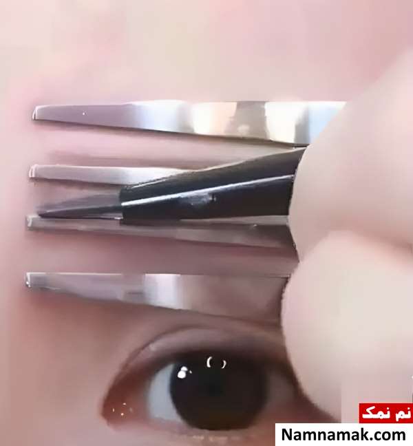 آموزش تصویری کشیدن ابرو با چنگال