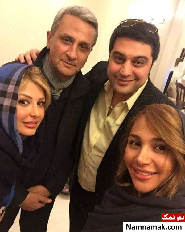 نیوشا ضیغمی در کنار پدر ، همسر و خواهرش