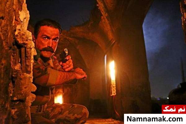 خلاصه داستان و عکس بازیگران فیلم کلاه سبزها علیرضا جلالی تبار در فیلم کلاه سبزها