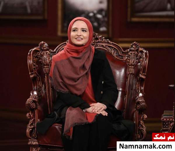 گلاره عباسی و مهران مدیری گلاره عباسی و مهران مدیری در فصل های قبلی دورهمی