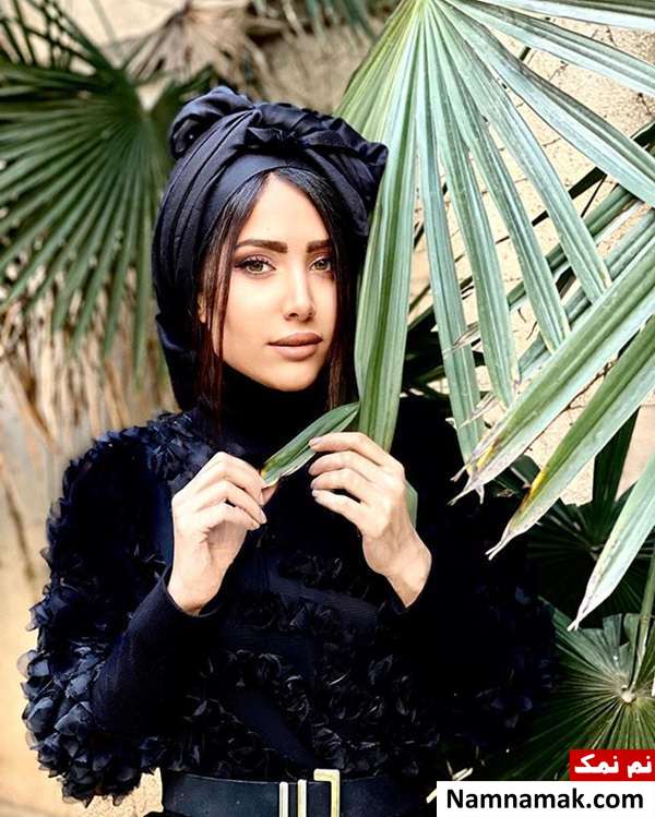 بیوگرافی و زندگینامه آیتک جاویدنژاد و همسرش عکسهای اینستاگرام آیتک جاویدنژاد