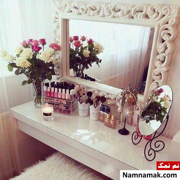 چیدن لاک روی میز آرایش