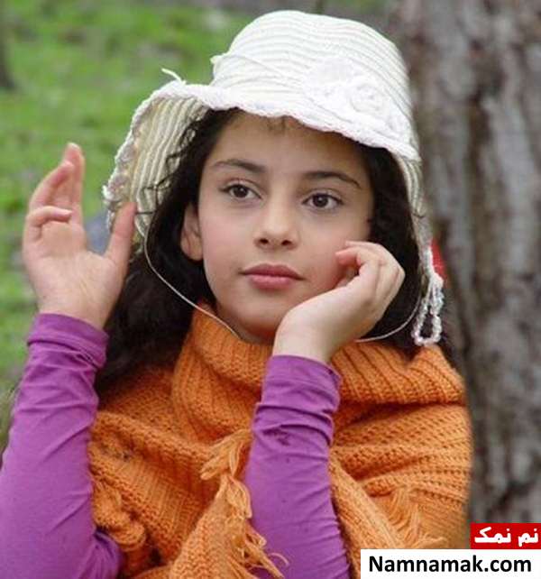 ترلان پروانه در دوران کودکی