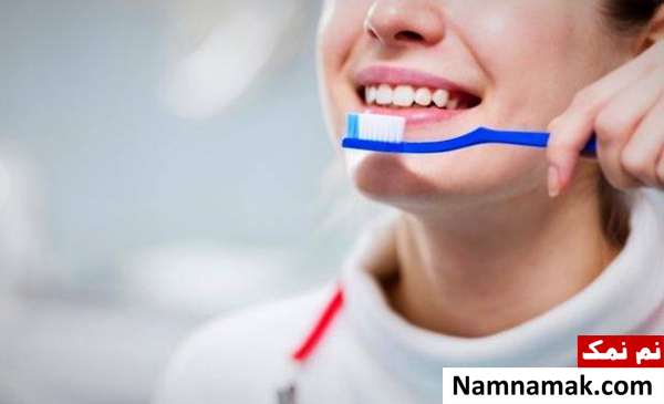 ضرر های مسواک نزدن