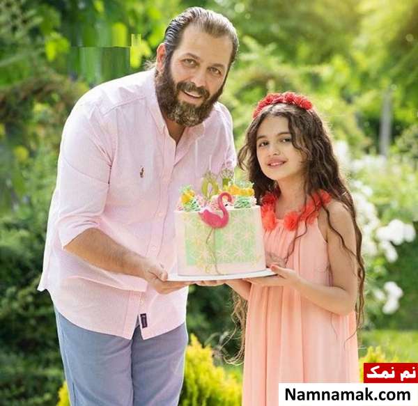 امیررضا دلاوری و دخترش امیررضا دلاوری و دخترش دیار