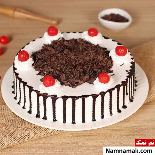 تزیین کیک تولد شکلاتی ایده تزیین کردن کیک تولد شکلاتی