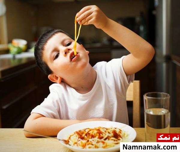 غذا خوردن کودک پاداش دادن به کودک در صورت خوردن غذا