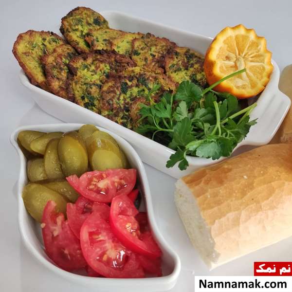 طرز تهیه کوکو کدو سبز با شوید