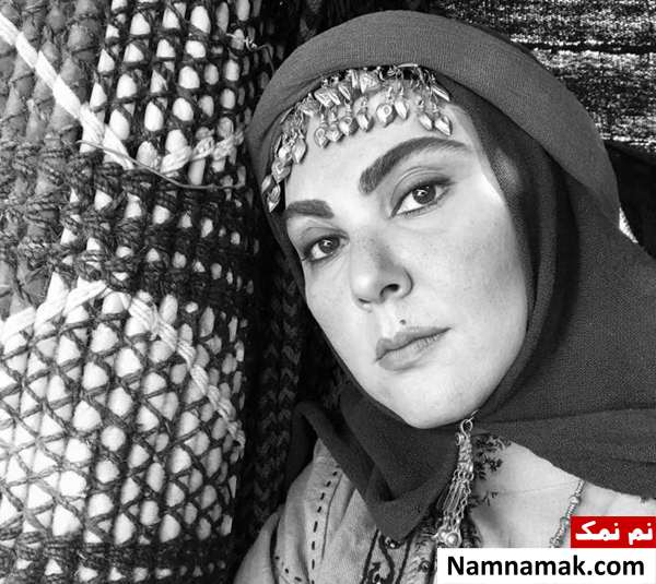 عکس سیاه و سفید لاله اسکندری