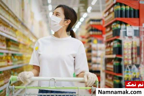کرونا در فروشگاه خرید کردن در کرونا