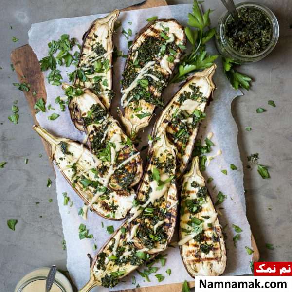 طرز تهیه بادمجان با سس پستو