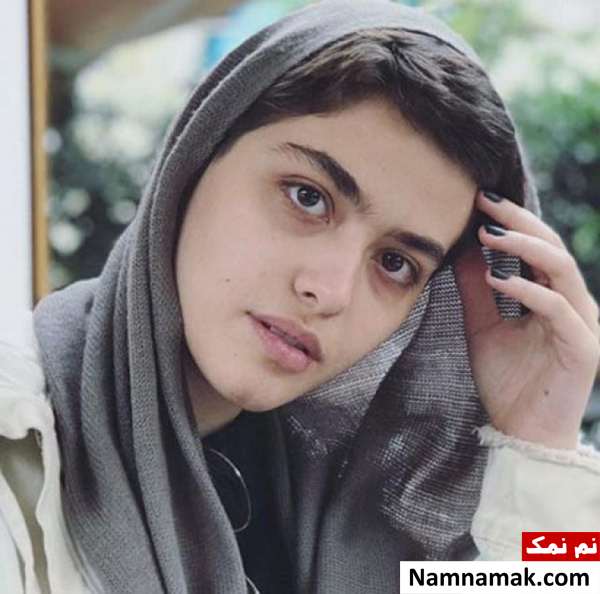 ریحانه پارسا بدون آرایش