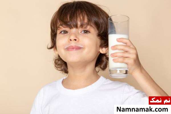 چرا بعد از خوردن شیر دچار اسهال میشویم؟ + راه حل عوارض خوردن شیر در کودکان