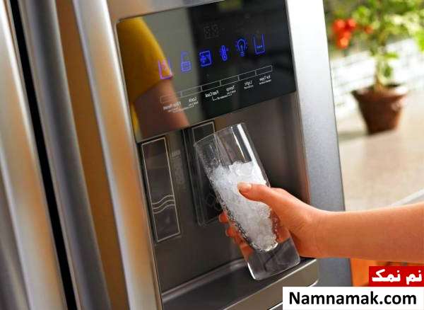 دلیل بوی بد آبسردکن یخچال