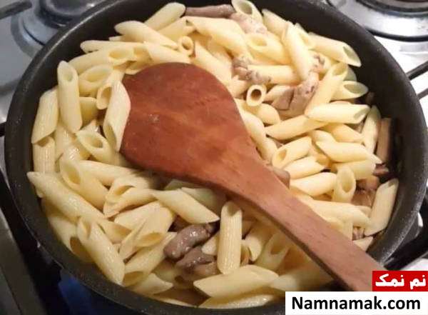 طرز تهیه پاستا پنه مرغ با سس آلفردو