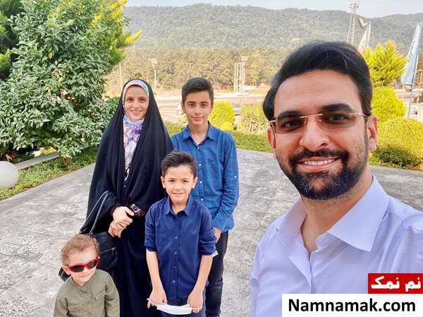 آذری جهرمی و همسر و فرزندانش
