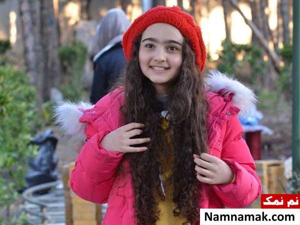 مانیا علیجانی در فیلم نارگیل