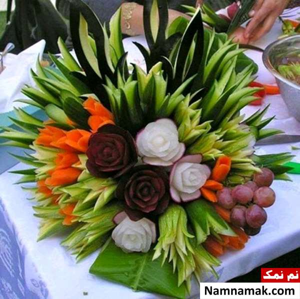 آموزش تصویری تزیین خیار و گوجه به شکل گل