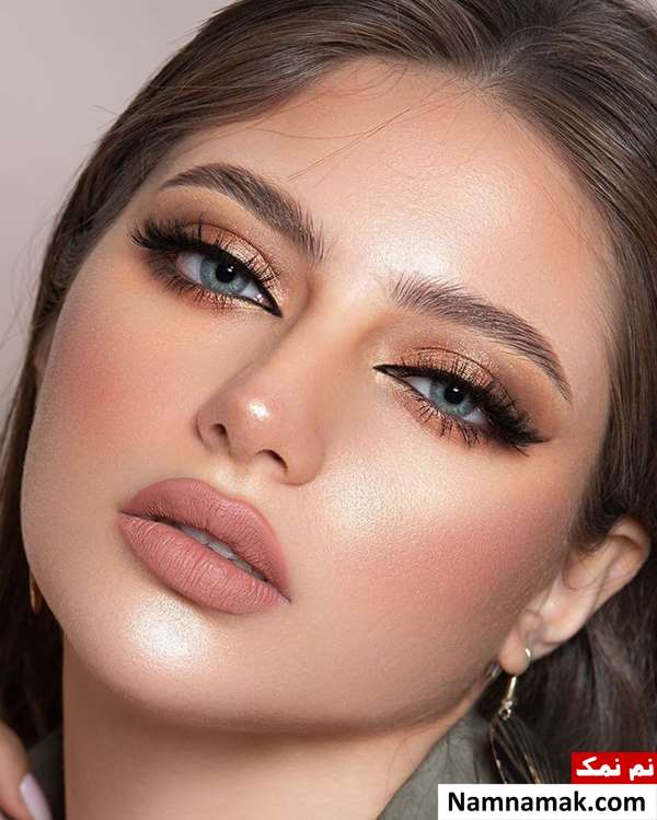 لب قلوه ای و غنچه ای