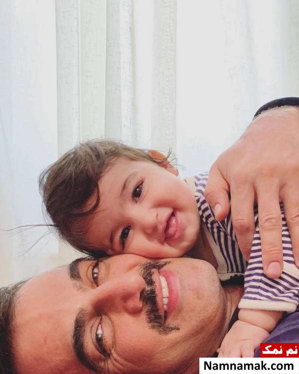 عکس خانوادگی کوروش سلیمانی با همسر و فرزندانش کوروش سلیمانی و پسرش بزرگمهر