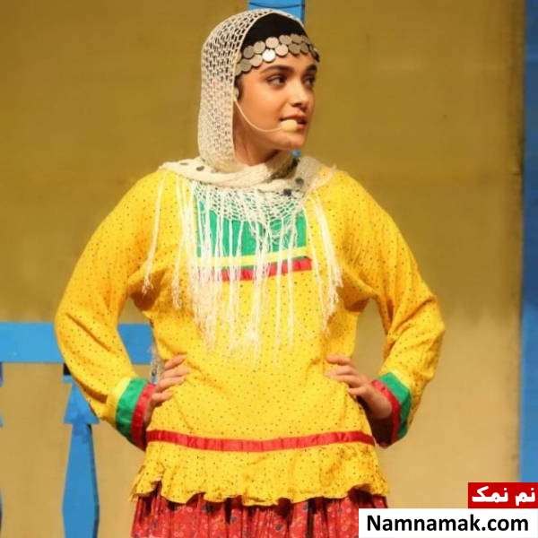 سارا باقری بازیگر نقش مائده در سریال افرا کیست؟ سارا باقری در کنسرت تئاتر قهر و آشتی
