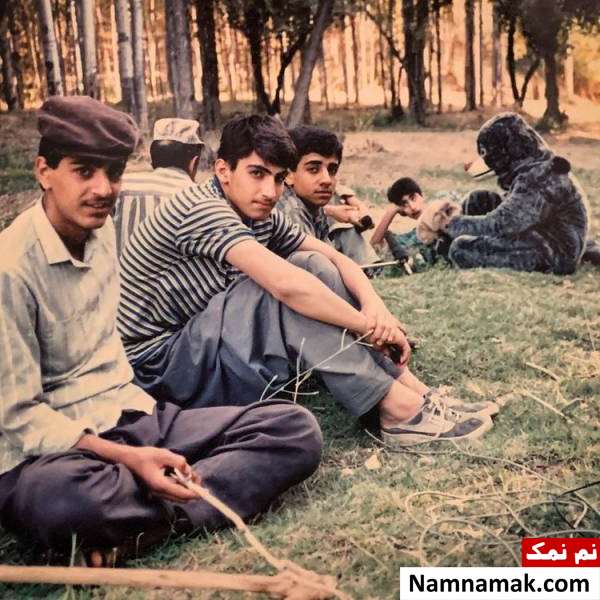 کوروش سلیمانی در پشت صحنه اولین سریالش در سال 1370 کوروش سلیمانی در پشت صحنه اولین سریالش