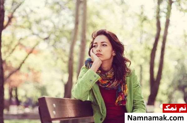 احساس بی ارزشی میکنم 